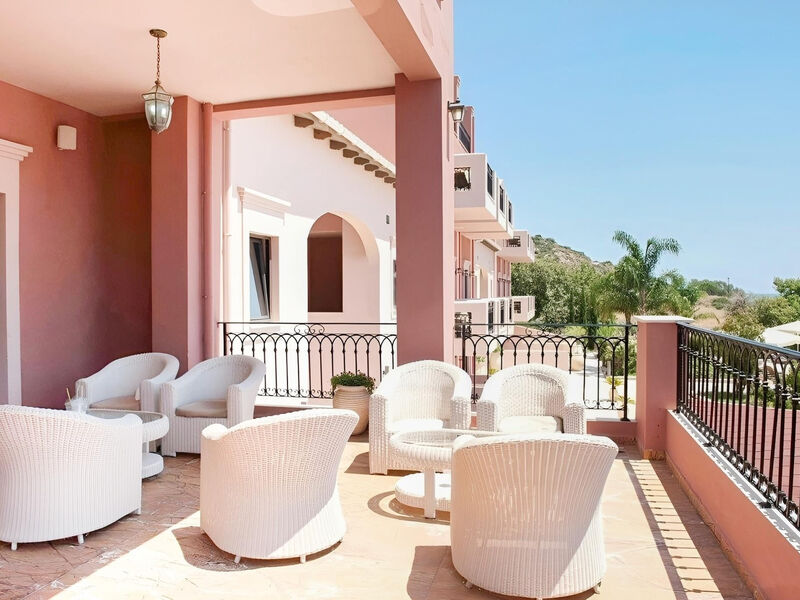 Utopia Resort & Spa