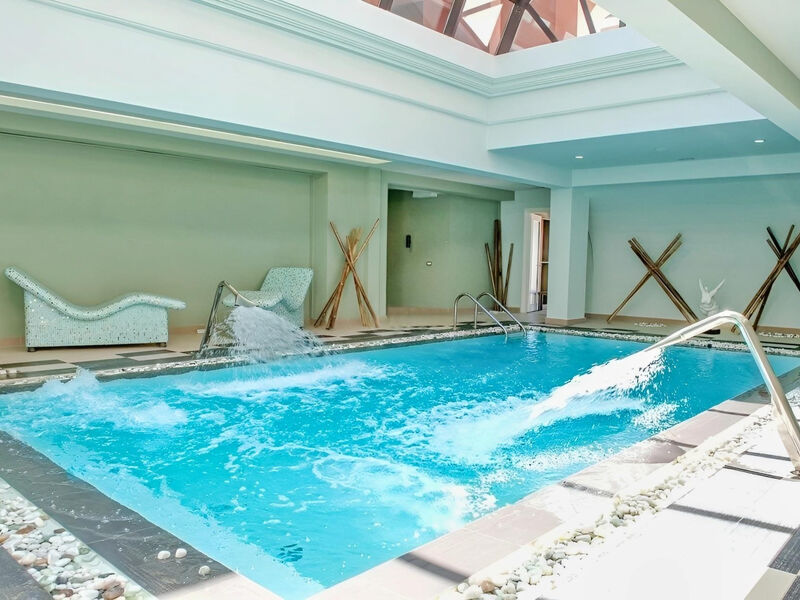 Utopia Resort & Spa
