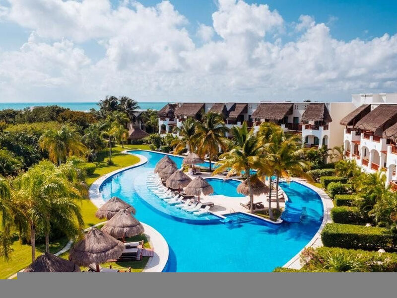 Valentin Imperial Riviera Maya