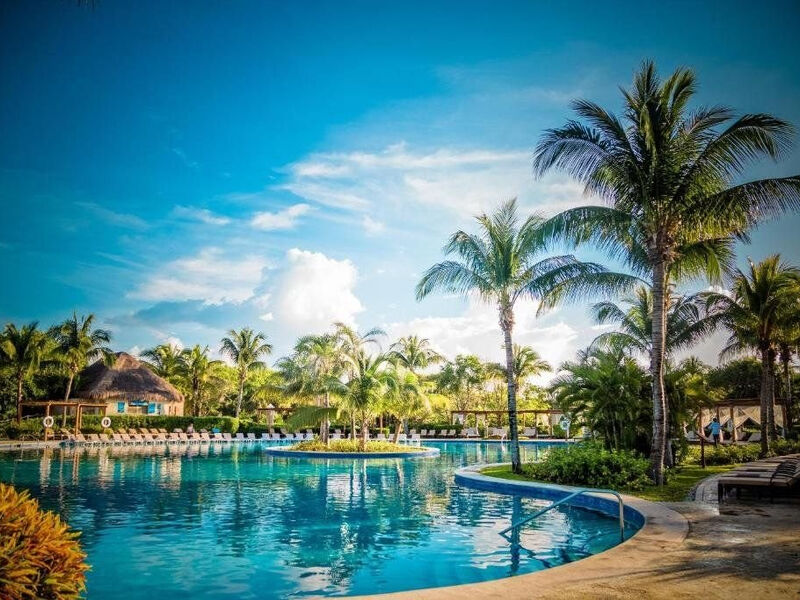 Valentin Imperial Riviera Maya