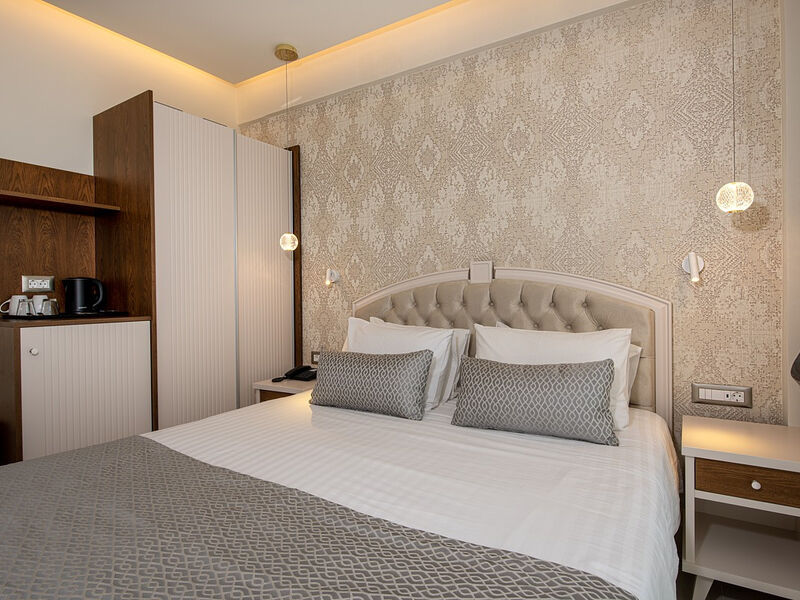 Vantaris Luxury Beach Resort