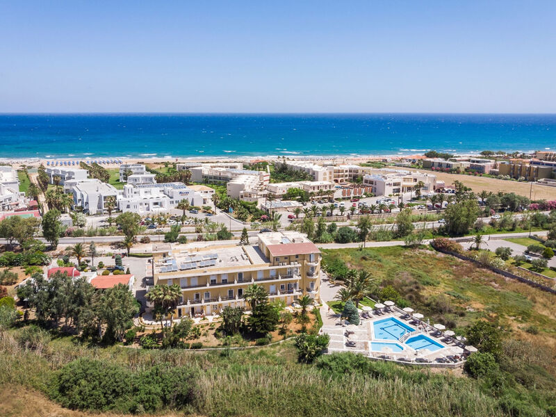 Vantaris Garden & Corner