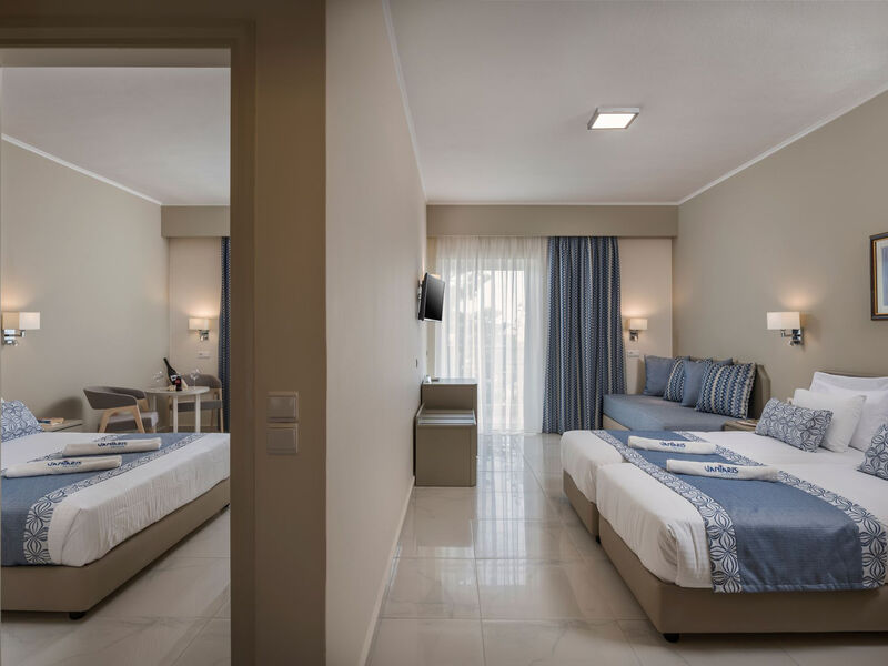 Vantaris Garden & Corner