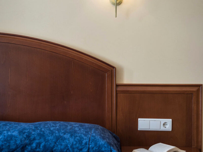 Vantaris Garden & Corner