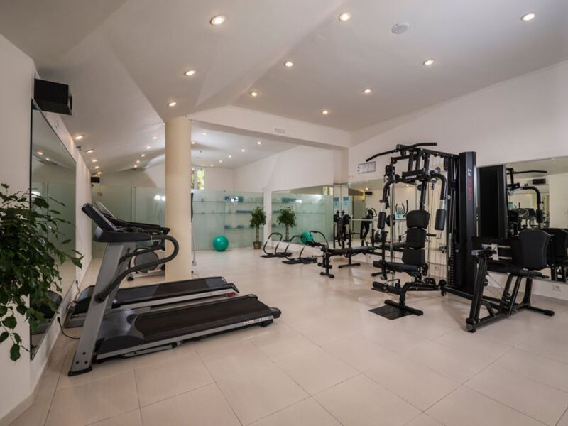 Vantaris Luxury Beach Resort