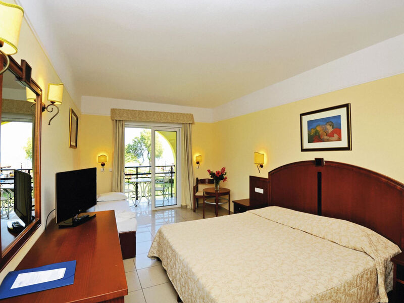 Vantaris Luxury Beach Resort