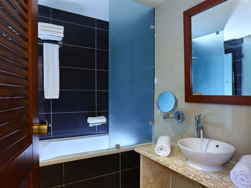 Vasia Beach Resort & Spa