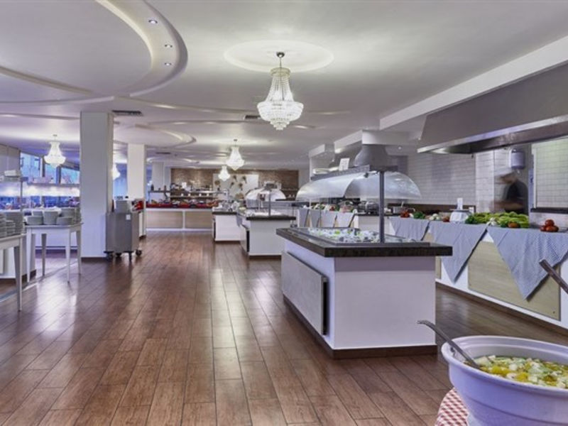 Vasia Beach Resort & Spa