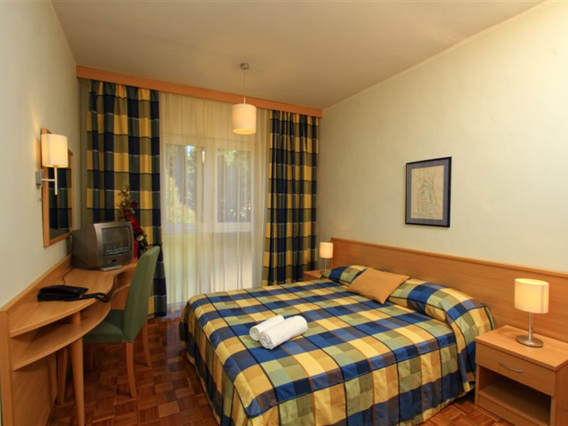 Tourist Resort Velaris