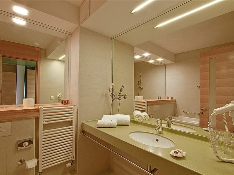 Tourist Resort Velaris