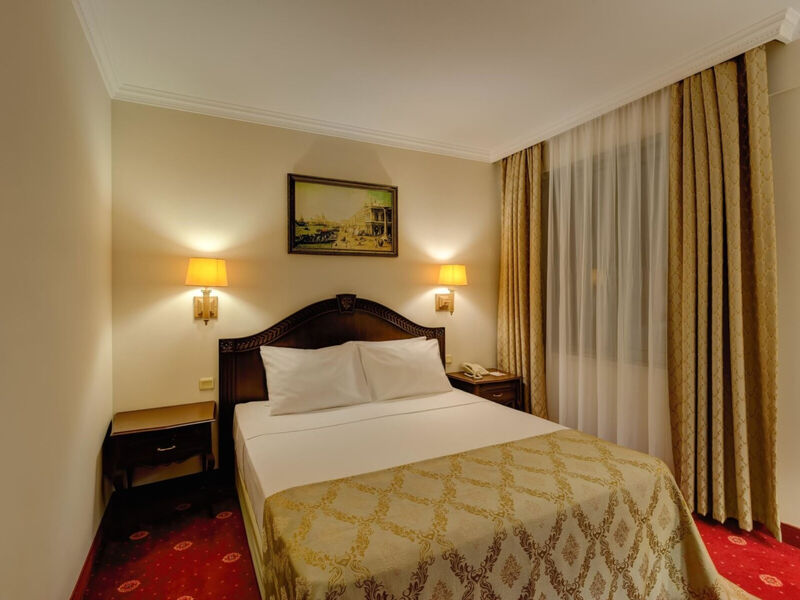 Venezia Palace Deluxe Resort
