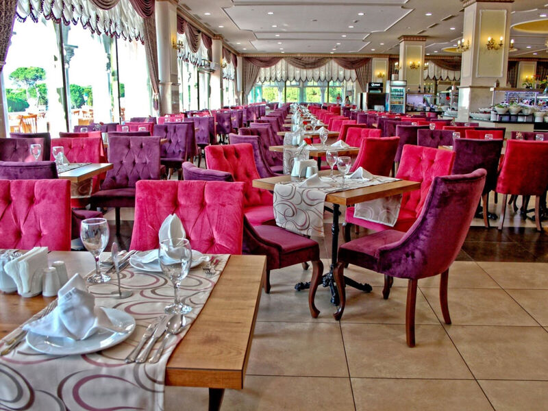 Venezia Palace Deluxe Resort