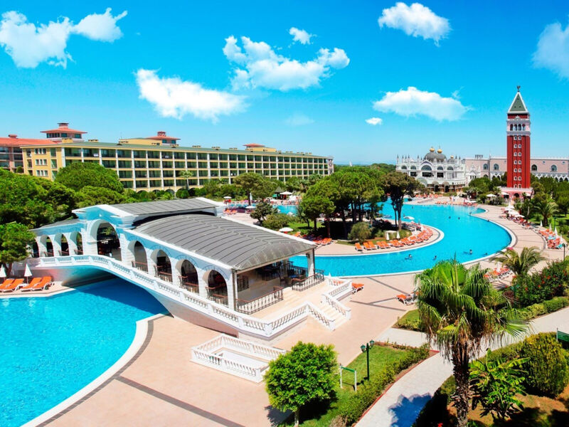Venezia Palace Deluxe Resort