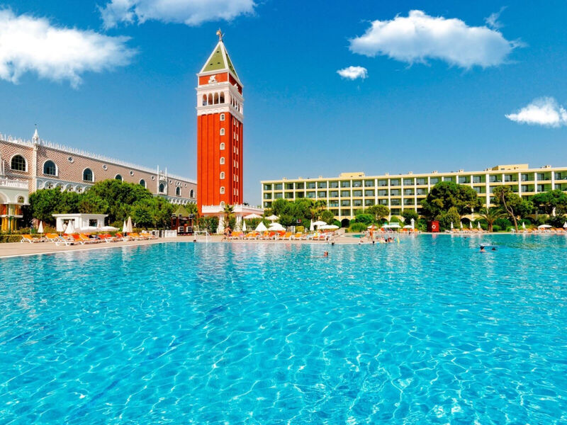 Venezia Palace Deluxe Resort