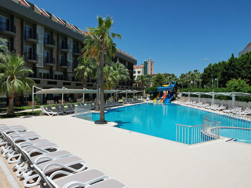 Vera Mare Resort