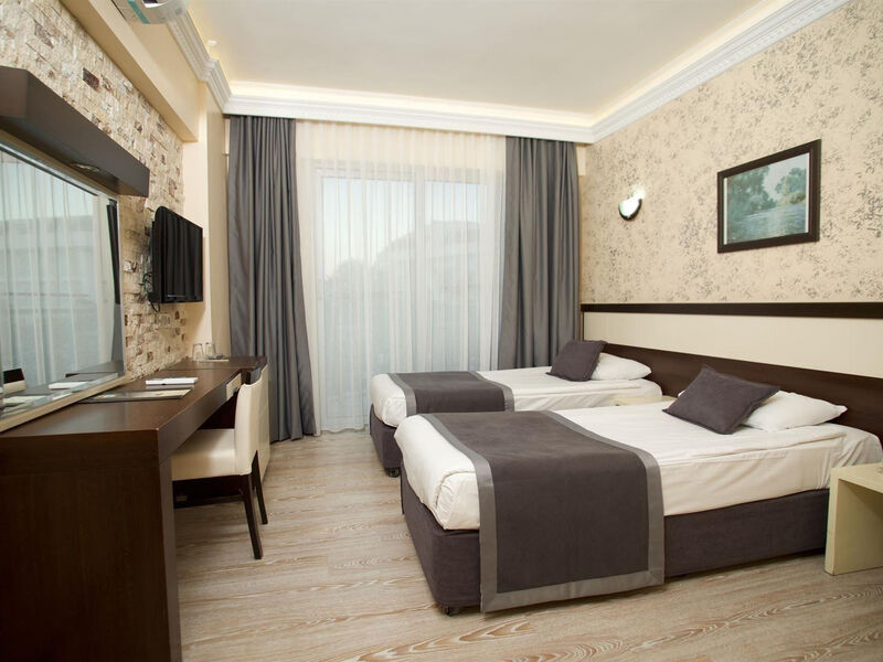 Vera Mare Resort