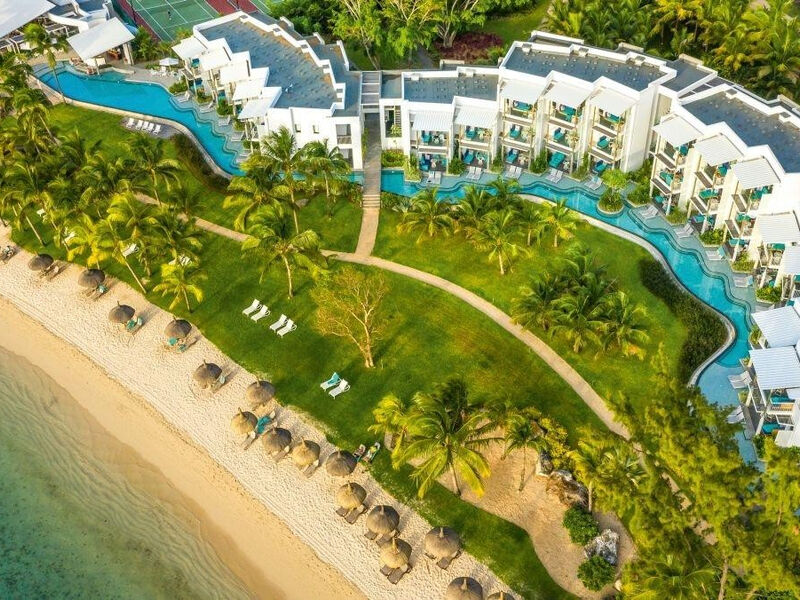 Victoria Beachcomber Resort & Spa