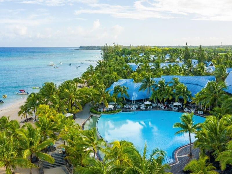 Victoria Beachcomber Resort & Spa