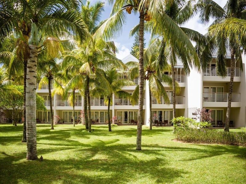 Victoria Beachcomber Resort & Spa