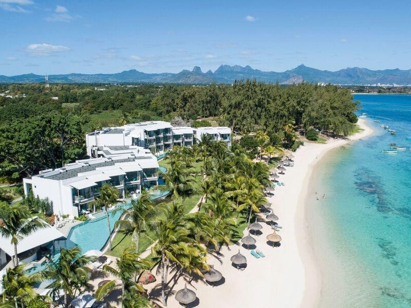 Victoria Beachcomber Resort & Spa