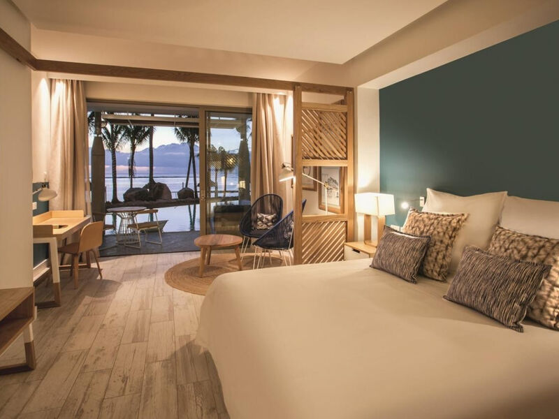 Victoria Beachcomber Resort & Spa