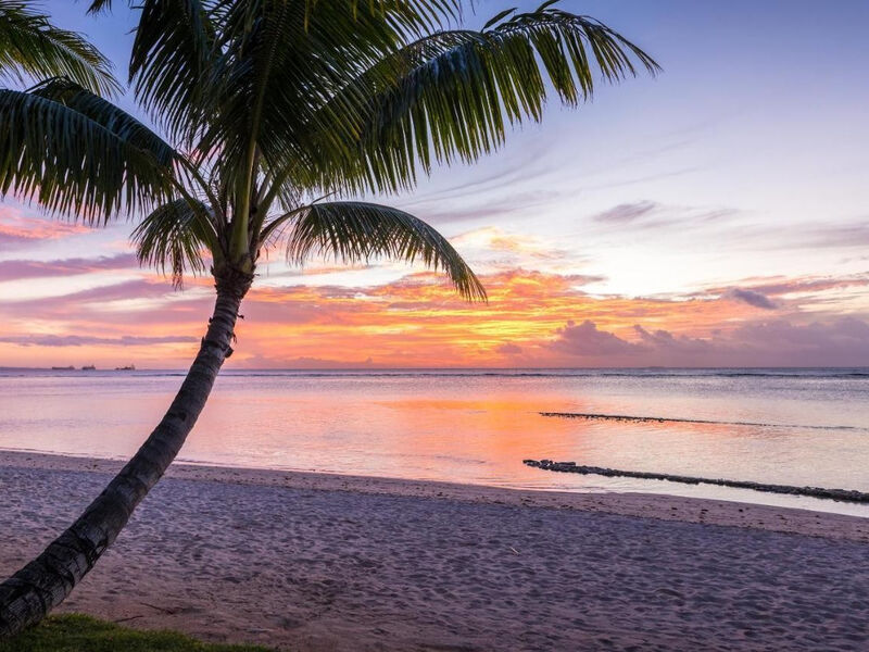 Victoria Beachcomber Resort & Spa