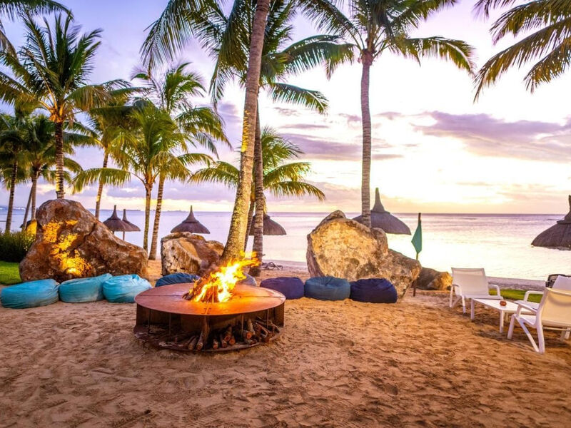 Victoria Beachcomber Resort & Spa