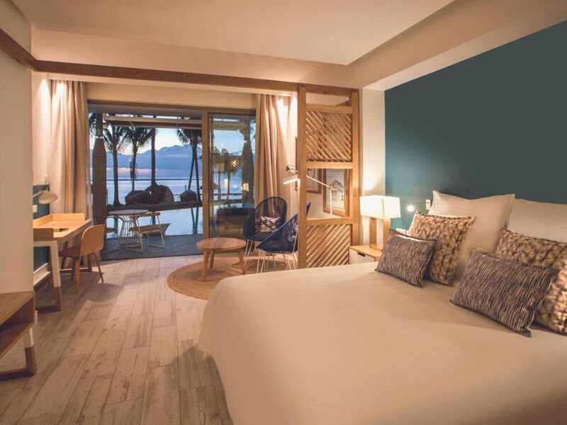 Victoria Beachcomber Resort & Spa