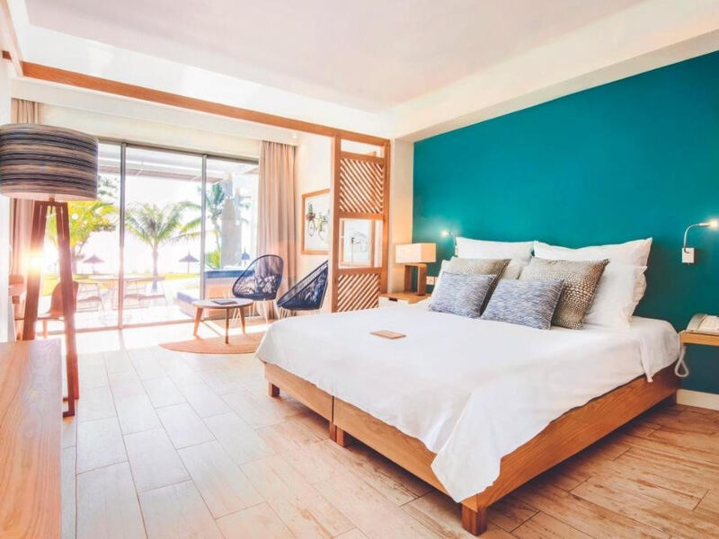 Victoria Beachcomber Resort & Spa