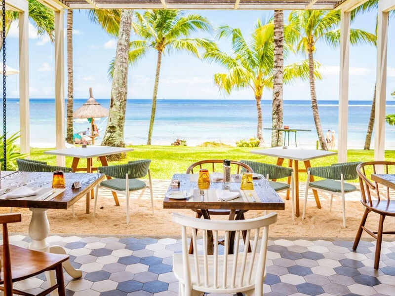 Victoria Beachcomber Resort & Spa