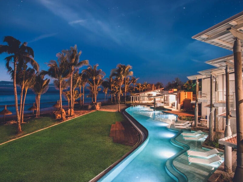 Victoria Beachcomber Resort & Spa