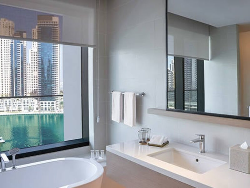 Vida Dubai Marina & Yacht Club