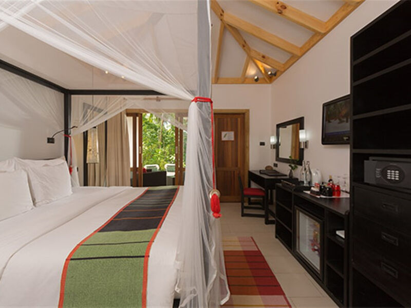 Vilamendhoo Island Resort