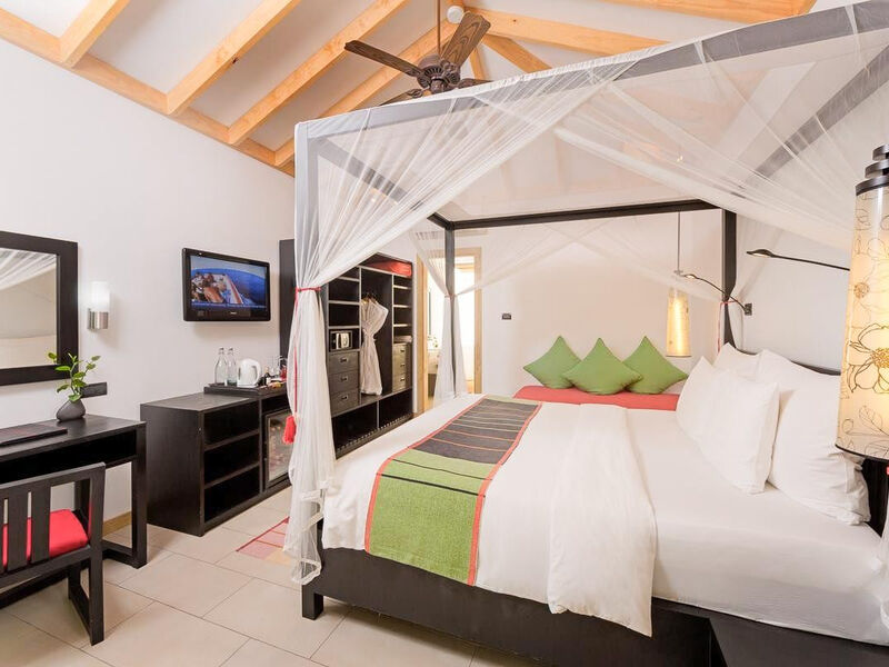 Vilamendhoo Island Resort & Spa