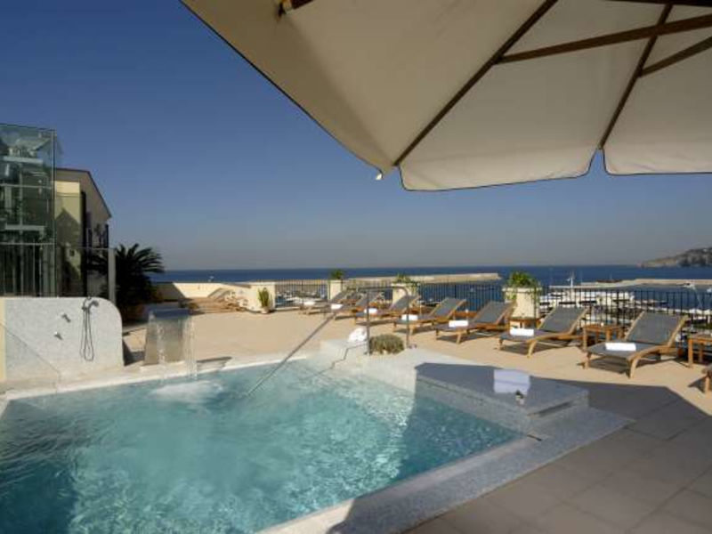Villa Carolina