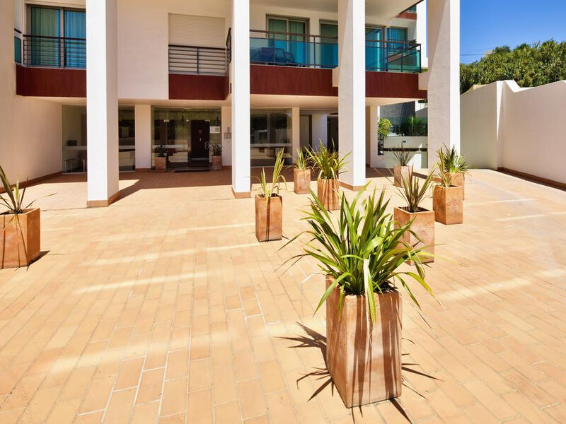 Villa Doris Suites