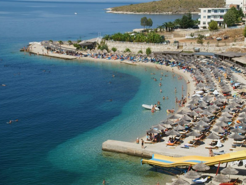 Villa E Bardhë