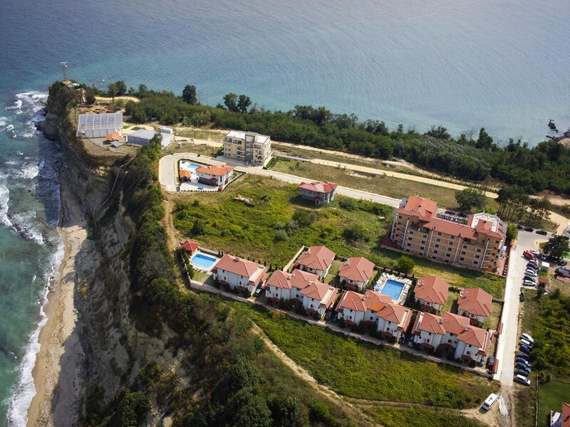 Villa Vemara Club