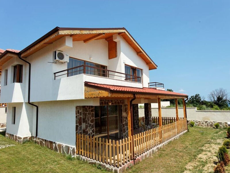 Villa Vemara Club