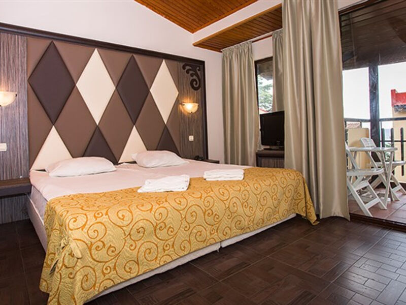 Elenite Villas
