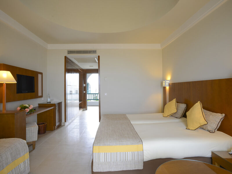 Vincci Helios Beach