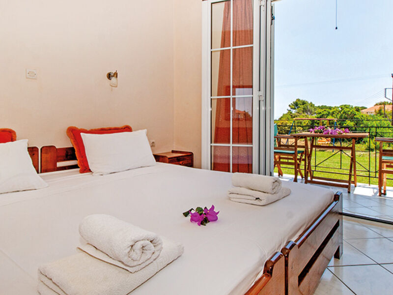 Aparthotel Vitoratos Katerina Studios