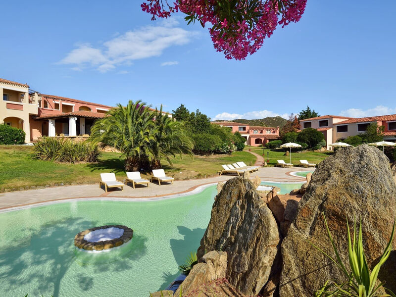 Voi Colonna Village