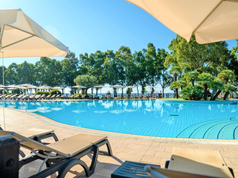 Voi Floriana Resort