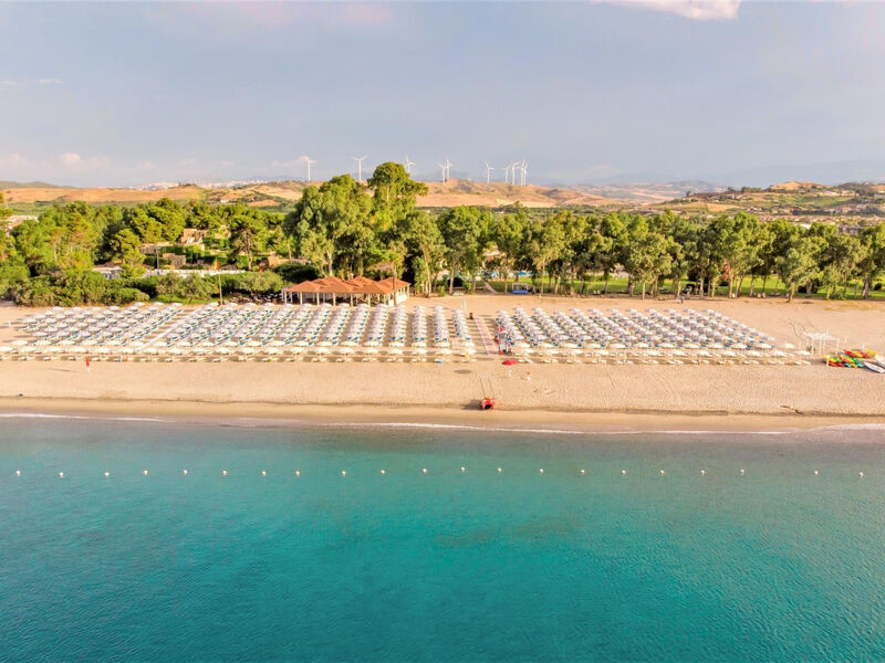 Voi Floriana Resort