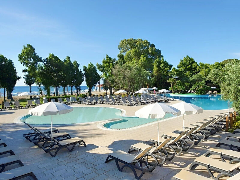 Voi Floriana Resort