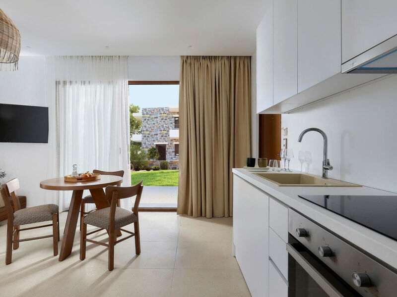 Volta Suites & Villas