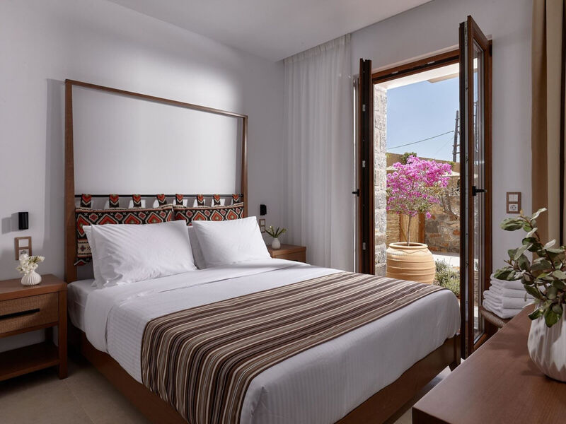 Volta Suites & Villas