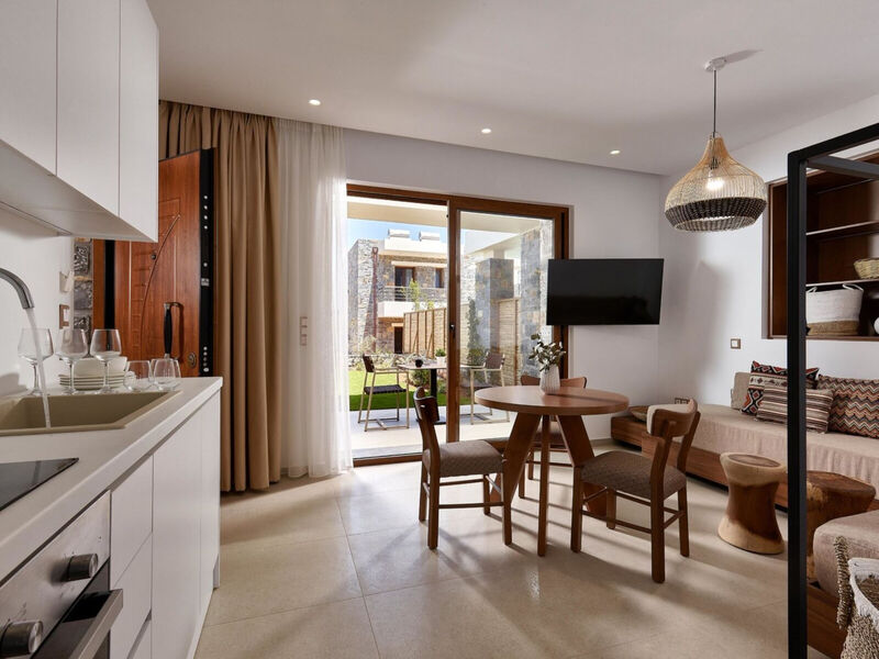 Volta Suites & Villas