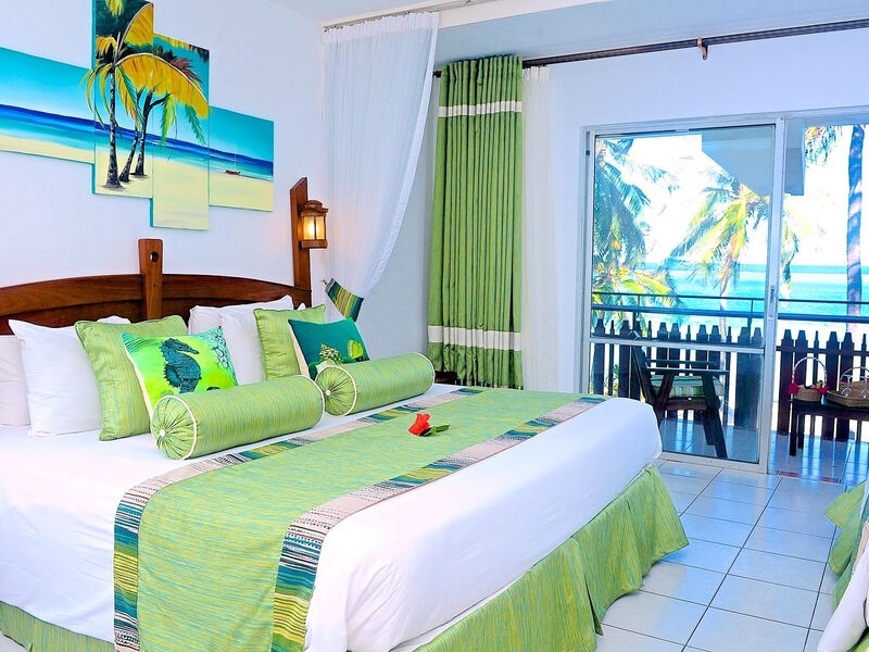 Voyager Beach Resort